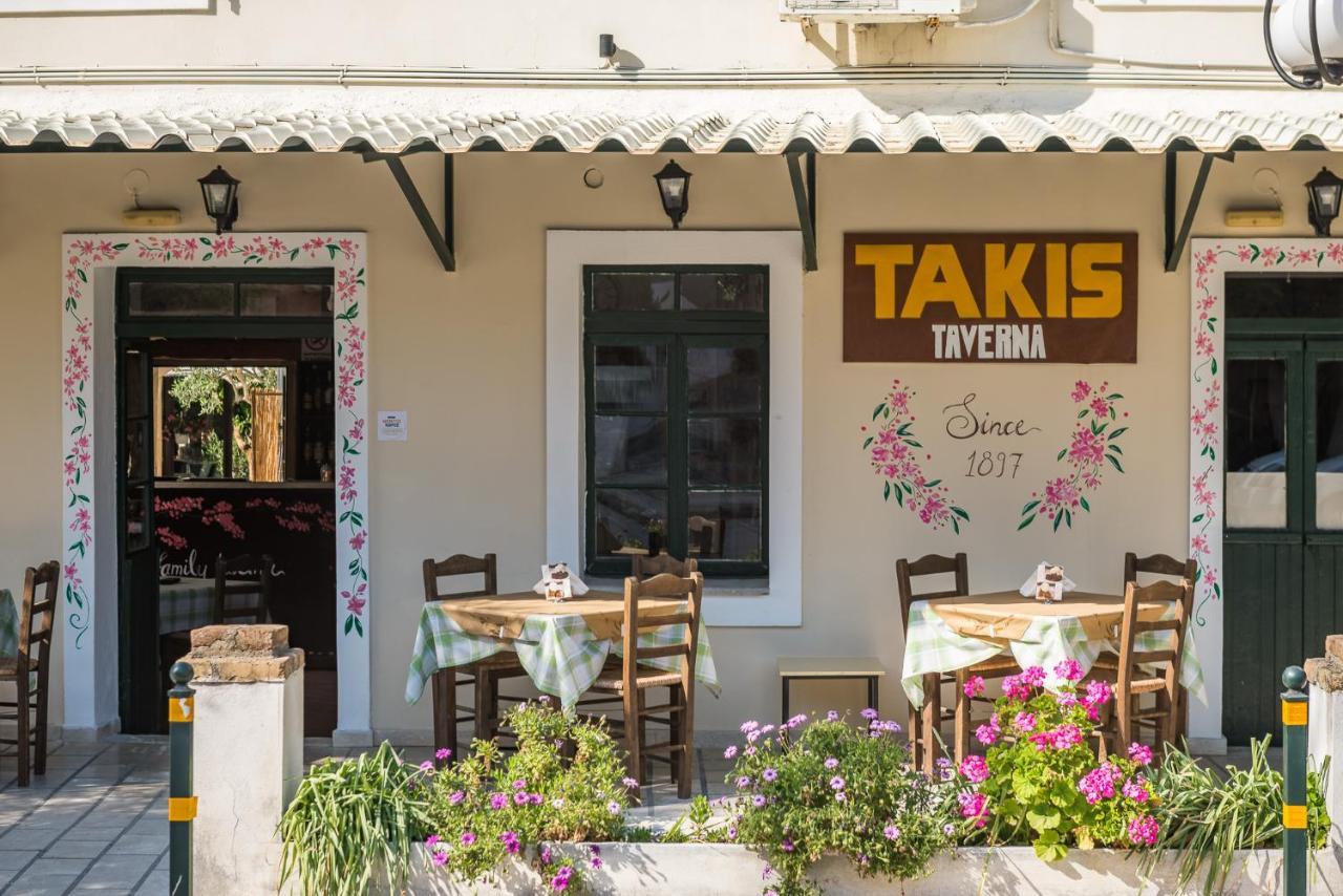 מלון קונטואקלי Takis Family Corfu מראה חיצוני תמונה